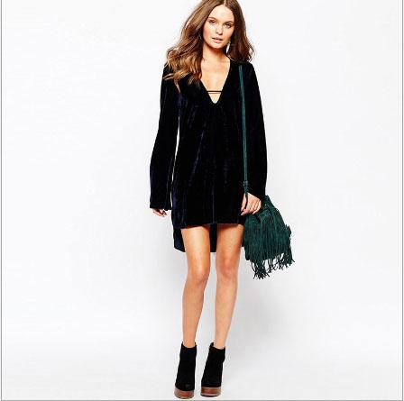 Sexy skirt graceful Lingerie Long sleeve European and American style sexy deep V neck loose-fitting pleuche short dress