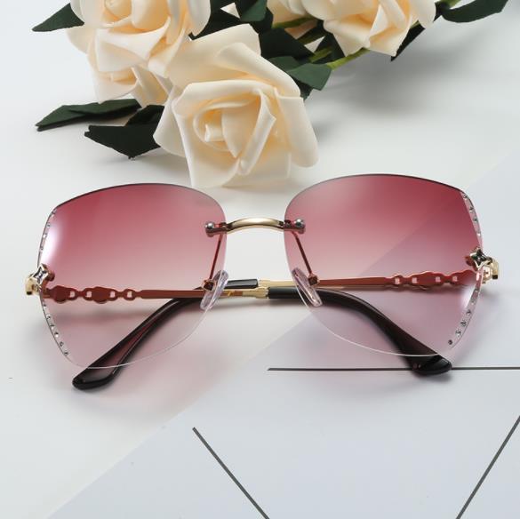 Women lady eyeglasses Four-leaf clover-cut diamond mirror Sunglasses metal frame Eyewear sun glasses fashion face female models high CZ206