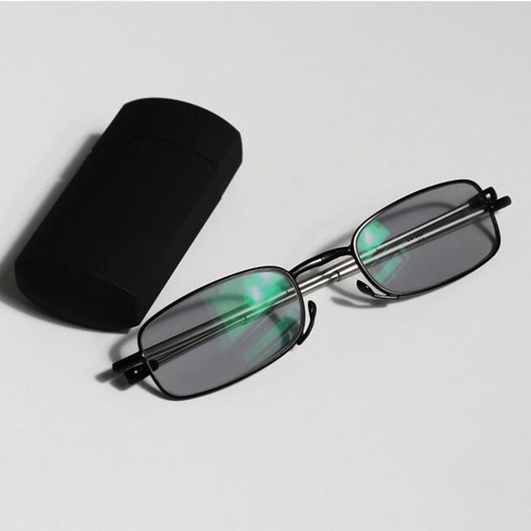 Folding Photochromic Reading Glasses Color Change Eyeglasses Portable Pocket Outside Women Men Sunglasses +1.0~+3.0 Strength Fashion Reader