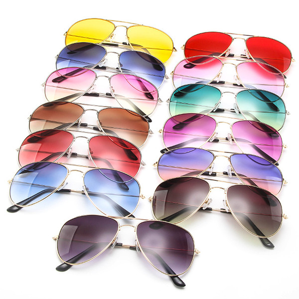 3026 Fashion Sunglasses 3025 Classic Wild Ocean Sunglasses Gradient Two-Color Sunglasses for Men and Women Free Shipping