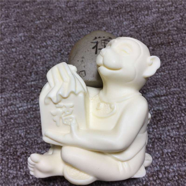 Ivory Carving Cartoon 12 Zodiac Decoration Monkey 8*7.5*4.5cm Car Desktop Crafts Gift Box
