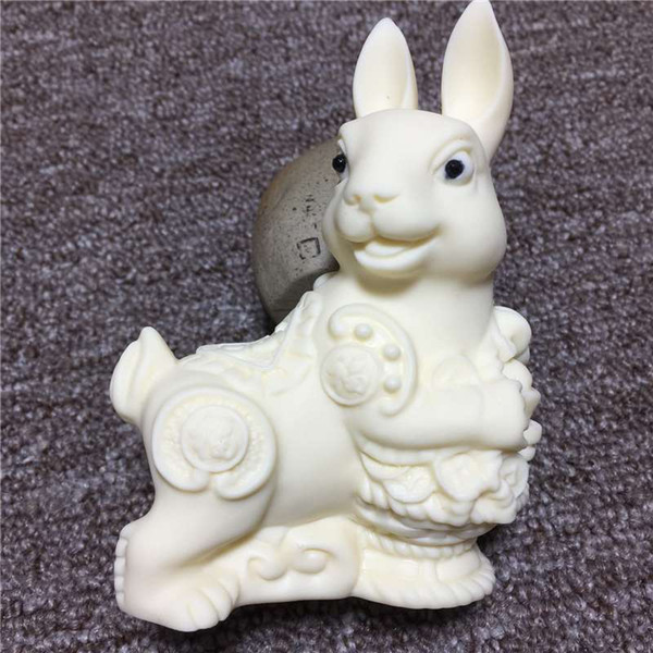 Ivory Carving Cartoon Zodiac Decoration Rabbit 10*7.5*4.5cm Car Desktop Crafts Gift Box