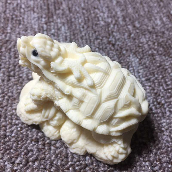 Powder carved ivory auspicious dragon turtle hand piece home decoration meaning glory gift box