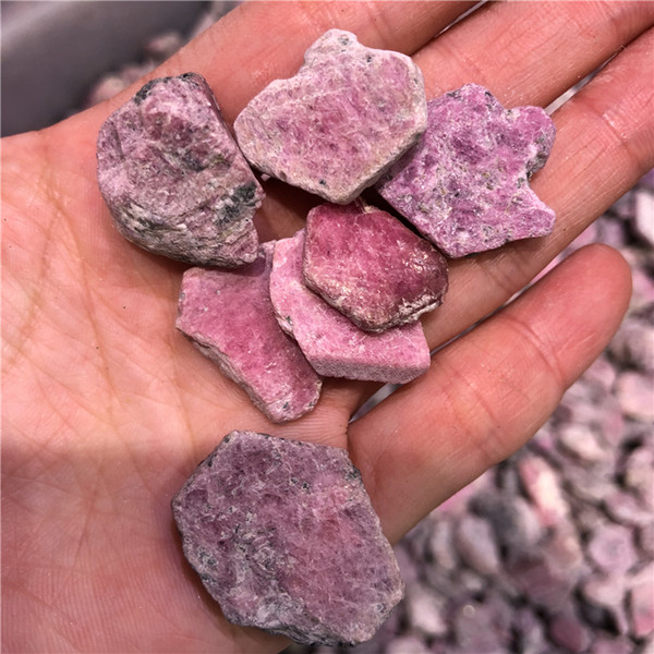 DHX SW 100g top quality red corundum natural crystal stone gravel tumbled stone for making jewelry and DIY decor