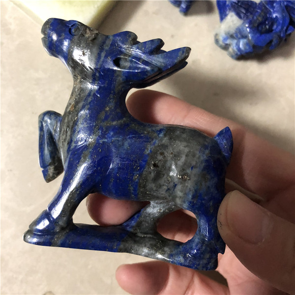 DHX SW natural crystal animal hand-craved crystal deer lapis lazuli craving cute deer healing gemstone as a gift decoration