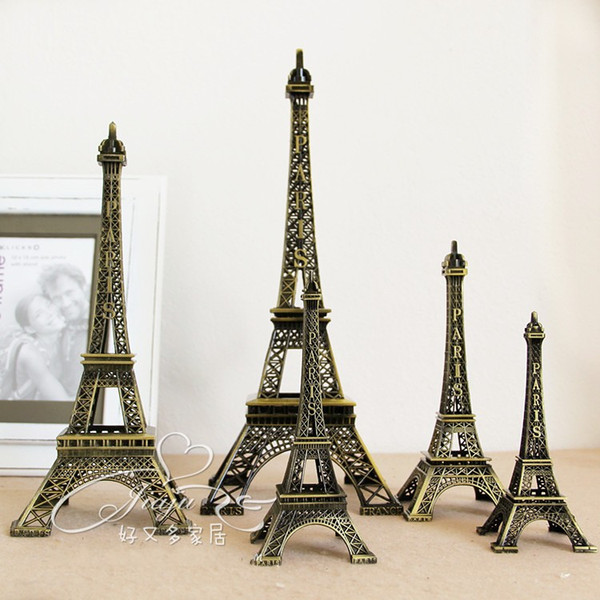 Vintage Design 3D Paris Eiffel Tower Metallic Model Bronze Color home Craft for Wedding Gift Shooting Prop Home Decoration Supplies