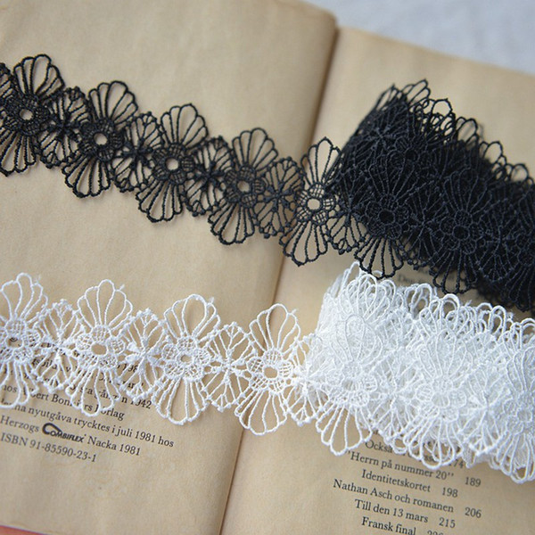 New Arrival Lace Ribbon Width 3.5CM Lace Trims DIY Embroidered Flower Trimmings Sewing Bridal Wedding Decoration