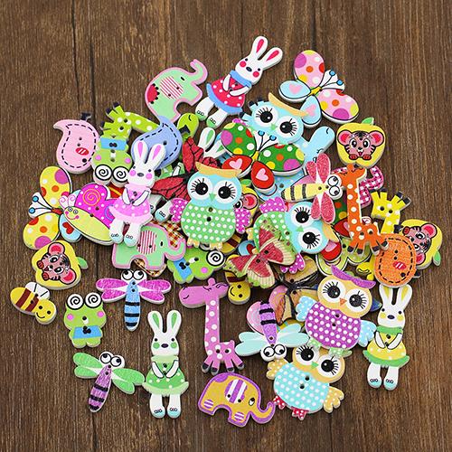 50x Mixed Cartoon Animal 2 Holes Wooden Buttons Sewing Craft Scrapbooking DIY