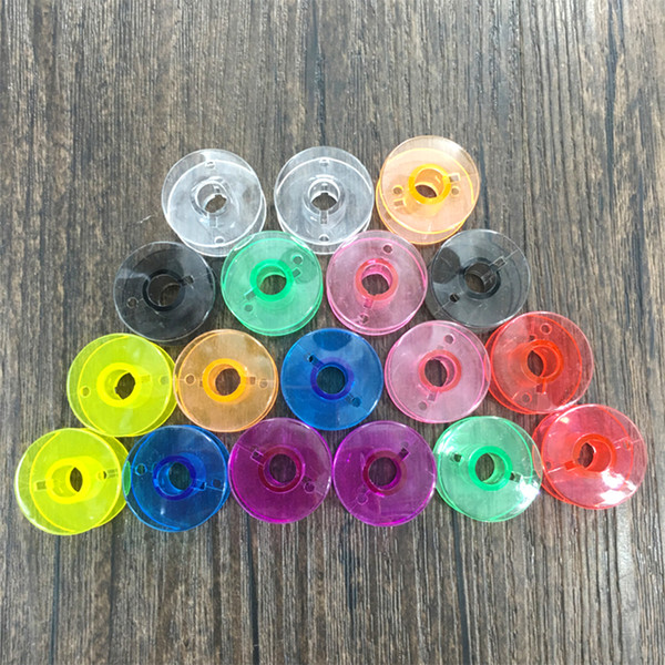 Hot 1PC High Quality Transparent Sewing Machine Bobbins Plastic Shuttle Cords Tailoring Accessories Home Color Bobbin Lock Core