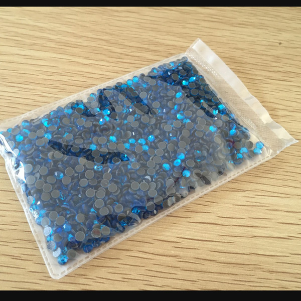 IY Apparel Sewing Fabric Rhinestones FREE SHIPPING SS16 4MM blue color 1440PCS/BAG HOT FIX RHINESTONE FOR DIY MOTIF CLOTHES , WEDDING DRE...