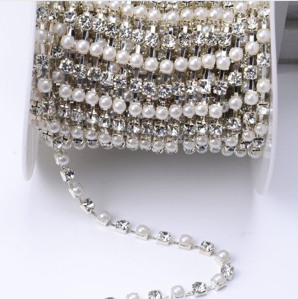 High-quality 5mm rhinestone bead pearl cup chain crystal and pearl plated silver base 10yards/roll use for garment accessories