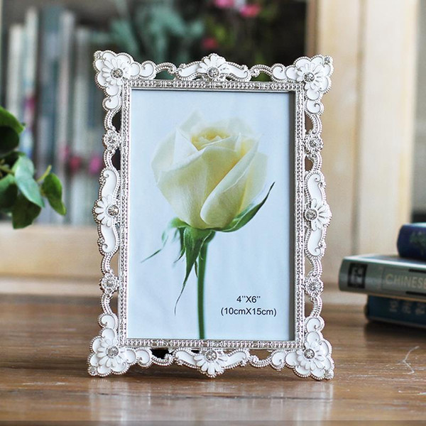 Metal Modern Style Photo Frame Diamond Wedding Dress Picture Frames Creative Gifts New Desktop Photo Frames Home Decoration