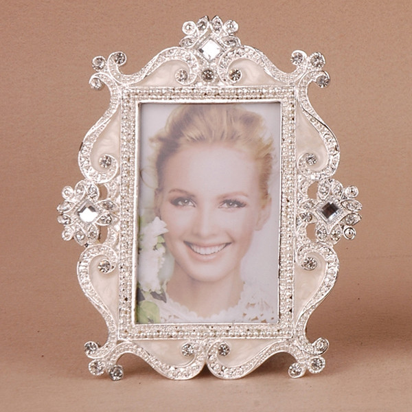 3 Inch Vintage Hanging Photo Picture Frames for Child Baby Birthday Small Photo Frame Home Decor DIY Zinc Alloy Frame Crystall