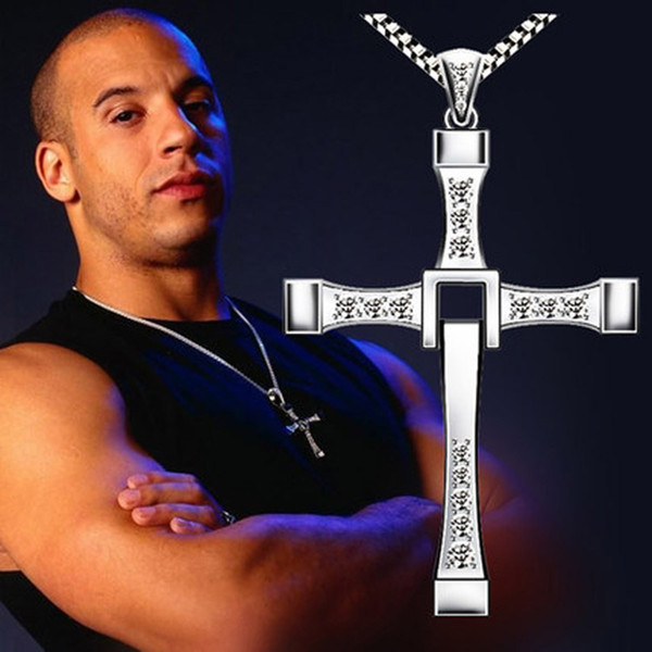 2017 High Quality The Fast and the Furious Celebrity Vin Diesel Item Crystal Jesus Cross Pendant Necklace for Men Gift Jewelry