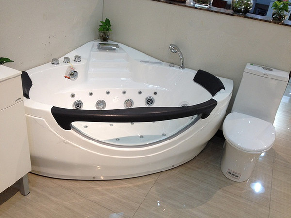 1400x1400mm Fiber Glass whirlpool bathtub Wall Corner installed Fiber Glass Acrylic Whirlpool Bathtub Triangular Hydromassage Tub Nozzl