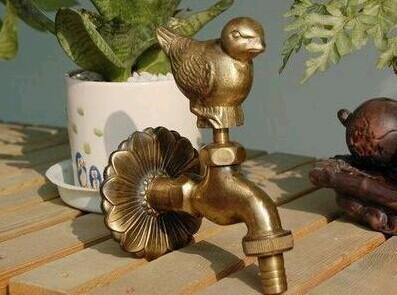 Wholesale- Decorative outdoor faucet rural animal shape garden Bibcock with antique bronze sparrow bird tap for washing machine