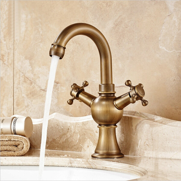 Free shipping 360 Degree rotating faucets antique bronze bathroom tap antique brass pool faucet Kitchen antique faucet AF1010