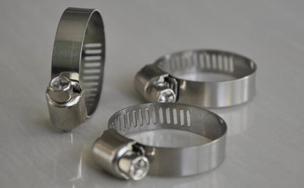Free Shipping 100PCS High Quality 16-25mm Stainless Steel Household Tap Pipe 1/2 Inch 12.7mm Pipe Hoop Clamp Throat Clip Chuck