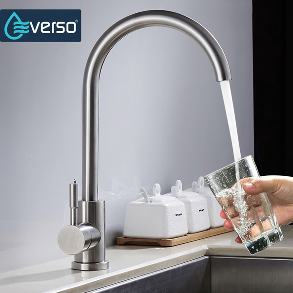 EVERSO Kitchen Sink Faucet Chrome Single Handle 360 Degree Rotation Kitchen Faucet Cold and Hot Water Mixer Tap