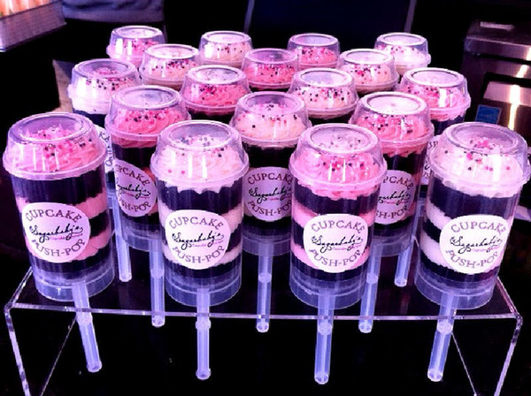 Hot Sale Plastic Food grade Push Up Pop Containers push Cake Pop cake container for Party Decorations