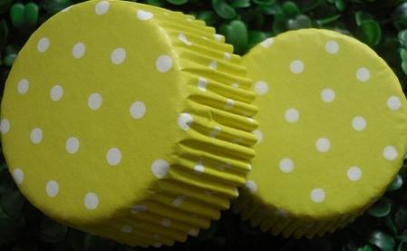 cute lovely sweet hot 500 yellow polka dot white Cupcake muffin liners baking cup