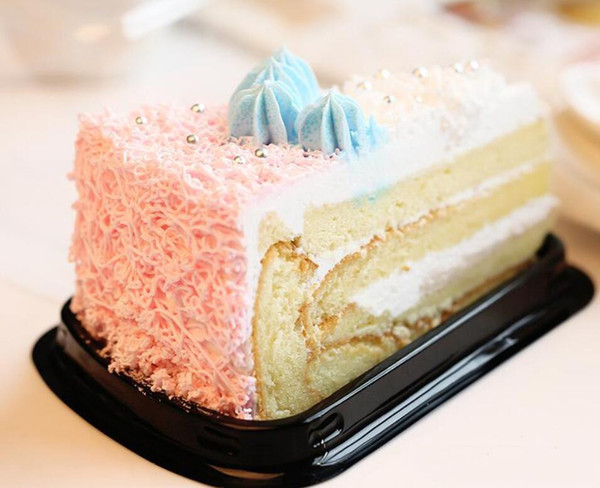 500Pcs Disposable Plastic Transparent Cheese triangle Cake Dessert Boxes Plastic Uptake Cake Box for Pastry Bakery Dessert display Boxes