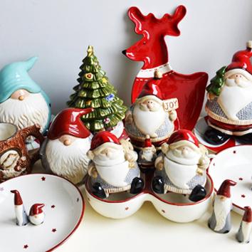 Christmas creative Handmade Ceramic tree Santa Claus and snowman ornament pendant moose nightstand with American European style