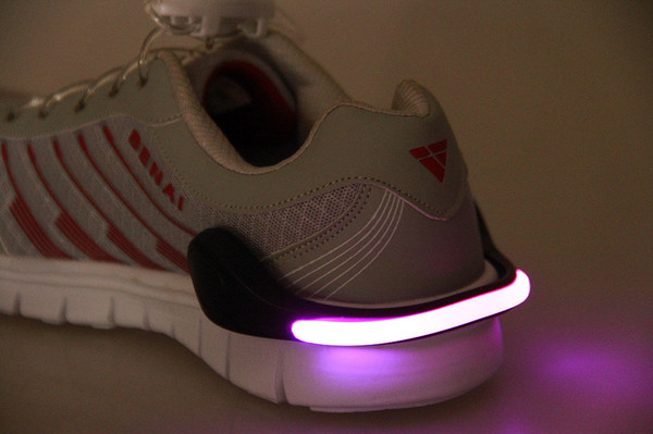 Fashion trend LED light shoes folder night running special safety and environmental protection high-quality shoes folder