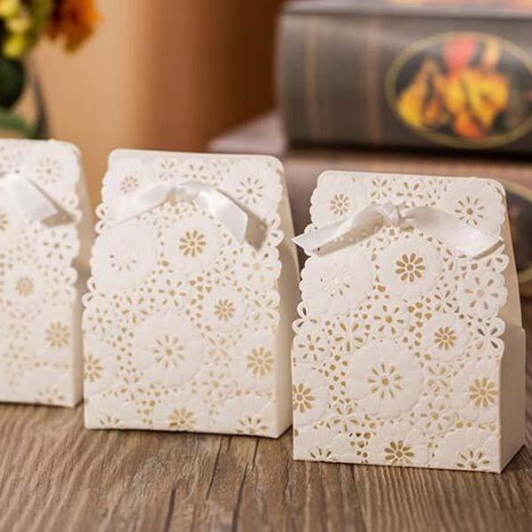 100pcs/lot White/Red Flower Laser Cut Wedding Favor Boxes Wedding Candy Box Casamento Wedding Favors And Gifts ..