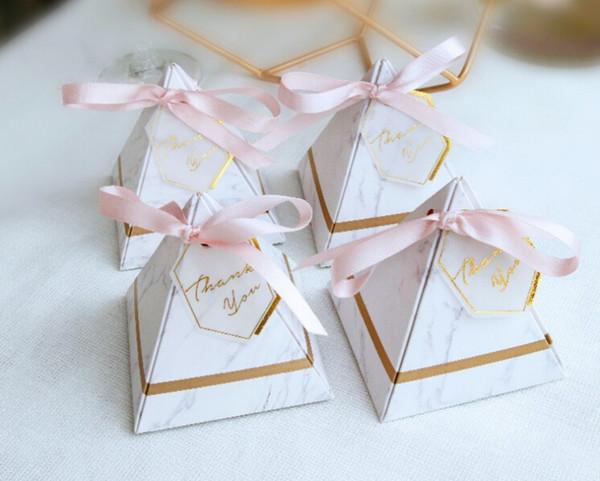 50pcs New Creative Triangular Pyramid Marble style Candy Box Wedding Favors Party Supplies thanks Gift Chocolate Box