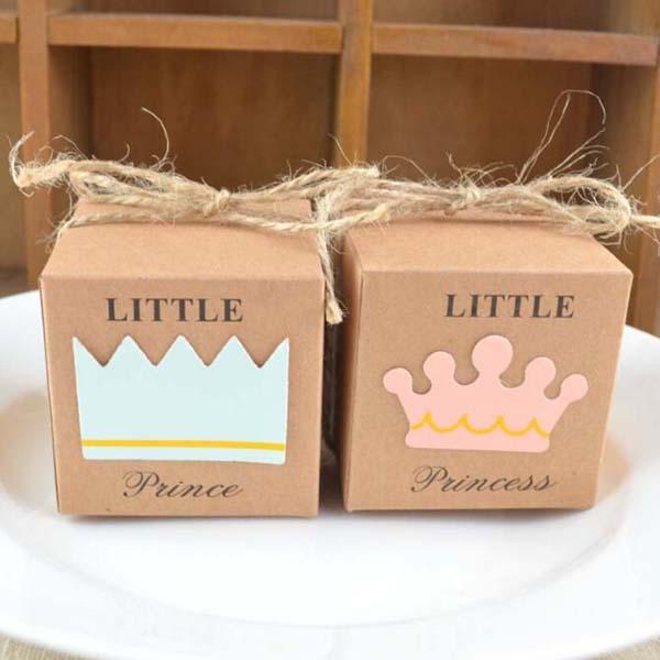 50pcs Little Prince or Princess Crown Favor Boxes Baby Shower Birthday Favors kraft paper Candy
8000
 Boxes Wedding Favors Gift Box