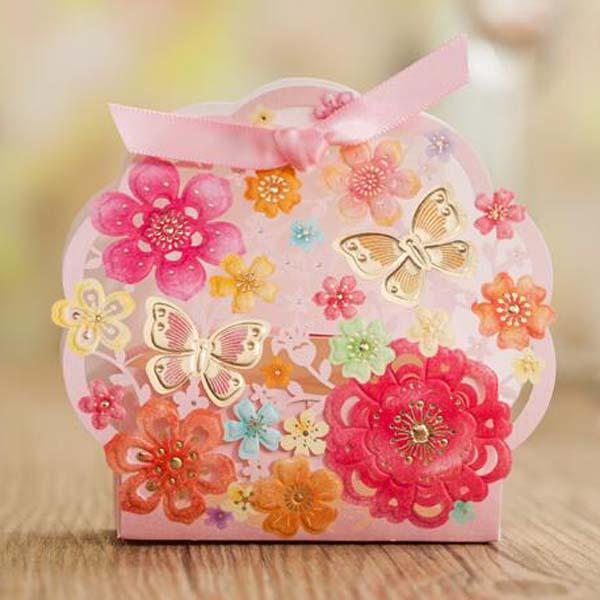 30pcs/lot Elegant Pink Luxury Wedding Candy Box Butterfly Flower Laser Cut Party Favors Sweet Paper Bag For Guests Event Decor