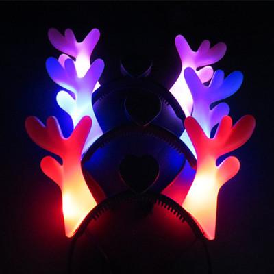 Manufacturers selling light-emitting LED antlers wholesale antlers tire stalls selling Christmas toys The new toy