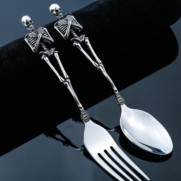 Retro Titanium Steel Soup Spoon Fork Set Stainless Steel High Quality Western Tableware With Cool Skull Skeleton Vintage Halloween Cutlery