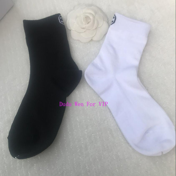 2pair /lot Luxury designer socks vintage medieval cotton warm party gift for Classic CC women