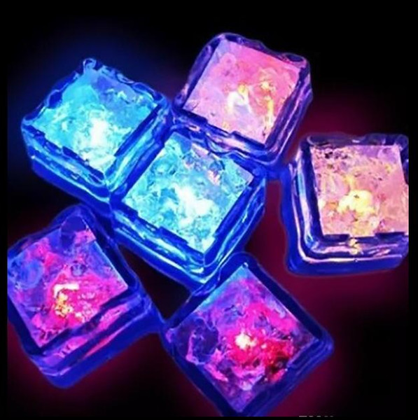 Party Decoration Flash Ice Cube Water-Actived Flash Led Light Put Into Water Drink Flash Automatically for Party Wedding Bars