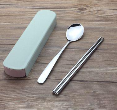 Stainless steel cutlery sets, portable tableware, spoons, chopsticks, travel two-piece, spoon chopsticks, affordable, quality is reliable.