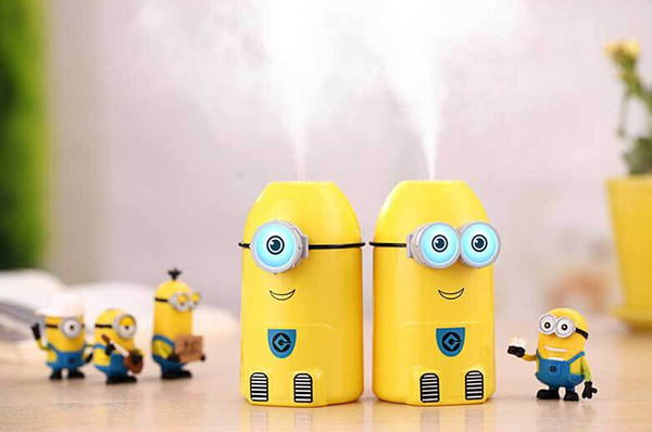 Household humidifier mini USB with night light mute humidifier cartoon small yellow people humidifier children students