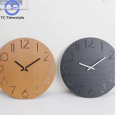 Creative Wall Clock Living Room Minimalist Modern Home Round Personality Silent Garden Pine Solid Wood Dedicated Fashion