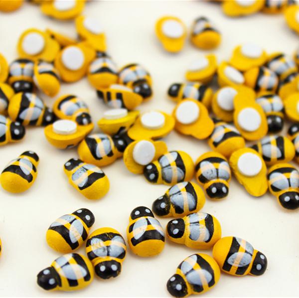 Cartoon Mini Yellow Bee DIY Refrigerator Stickers Mini Cute Bee Fridge Stickers Bee Made Of Wood 9*13mm H0117