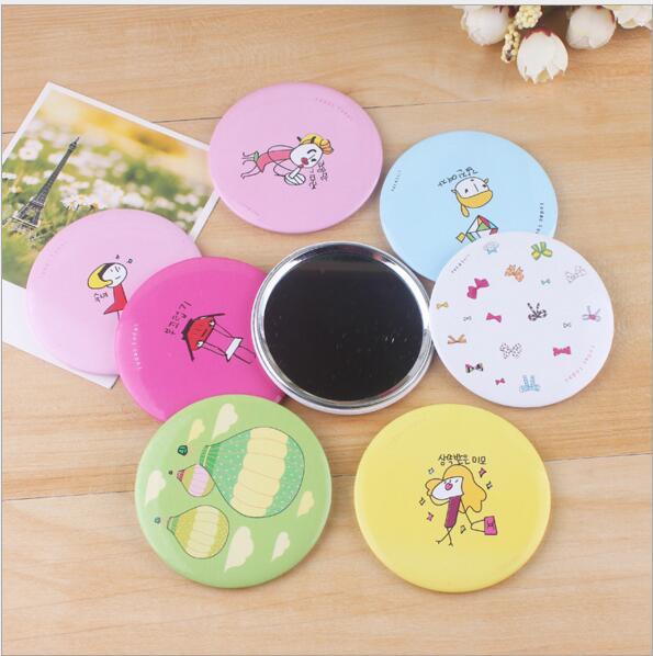 Random Color Mini Ladies Compact Mirrors Hand-painted Small Portable Mirrors Assorted Patterns Cartoon Cosmetic Makeup Mirrors