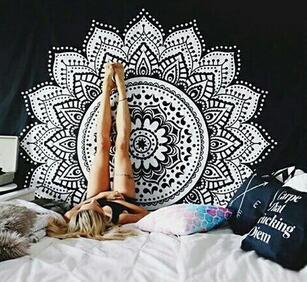 Indian Style Wall Hanging Hippie Mandala Tapestry Dorm Ethnic Bedspread Home Decor Classical Black And White