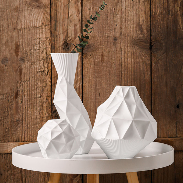 The Geometric Vases Ceramic White Tabletop Vase Home Decoration vase Fashion Modern vases