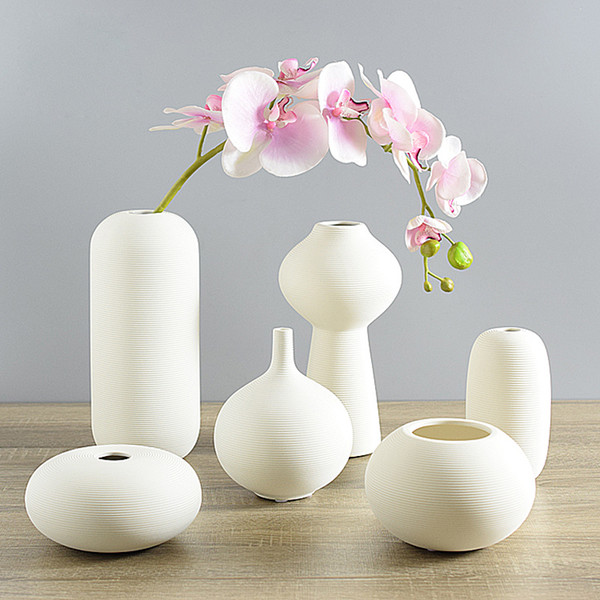 Ceramic Desktop Vase Ornaments Jewelry Creative Home Furnishing Small White Vase Decorated with Modern Art Ceramic for Home