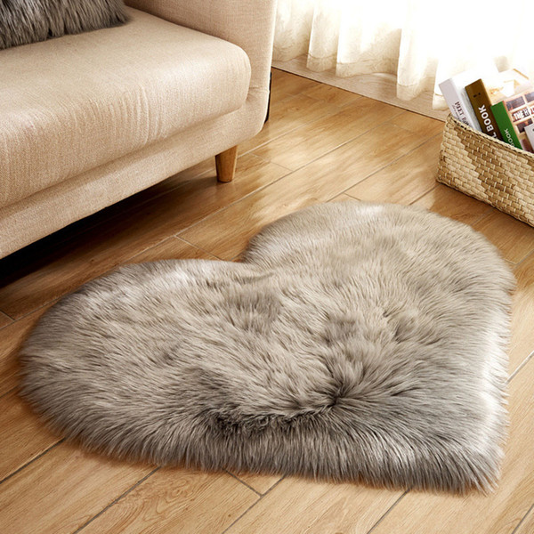 Carpet 40 x 50 cm Heart Pattern Wool Imitation Sheepskin Rugs Mat Faux Fur Non Slip Bedroom Tapetes Mats 18NOV6