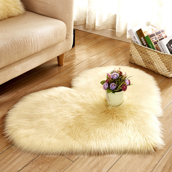 New Heart Shape Carpet 17 Color Plush Imitation Wool Pure Color Mat Chamois Sexy Decoration Bed Room Carpet