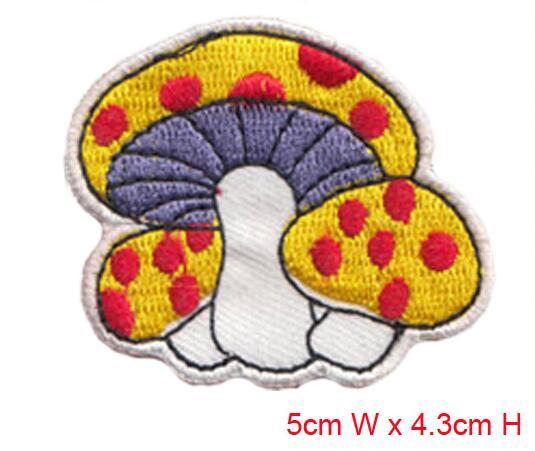 Free Shipping 20 pcs nice mushroom Embroidered patch iron on Motif sew on iron on Applique DIY accessory