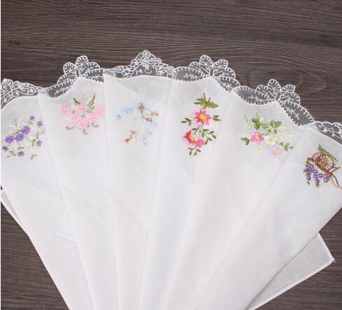 Top Selling Vintage Cotton Women Napkin Embroidered Butterfly Lace Flower Hankies Floral Assorted Cloth Portable Ladies Handkerchief