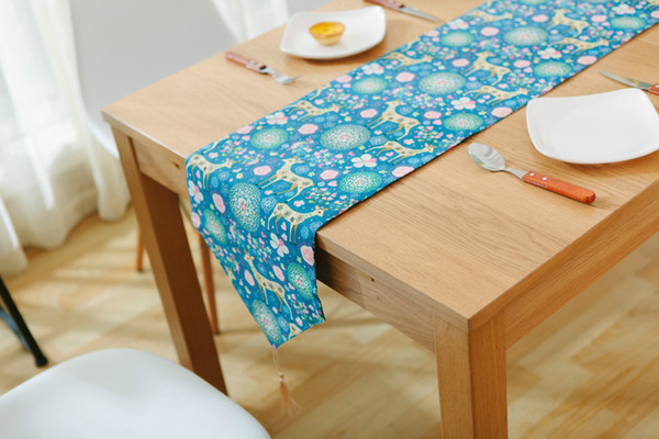Handmade Blue Christmas Deer Cotton Linen Table Runner New Home Kitchen Decor Dinner Table Top Cover Wedding Evening Party Tablecloth