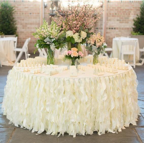 High Quality Romantic Ruffles Table Skirt Handmade Wedding Table Decorations Custom Made Ivory White Organza Cake Table Cloth Ruffles